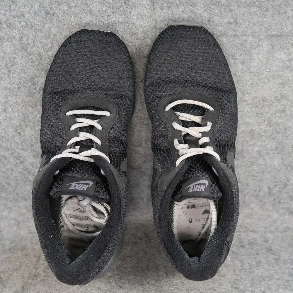 Nike Shoes Mens 9 Athletic Trainer Tanjun Sneaker Casual Lifestyle Running Black